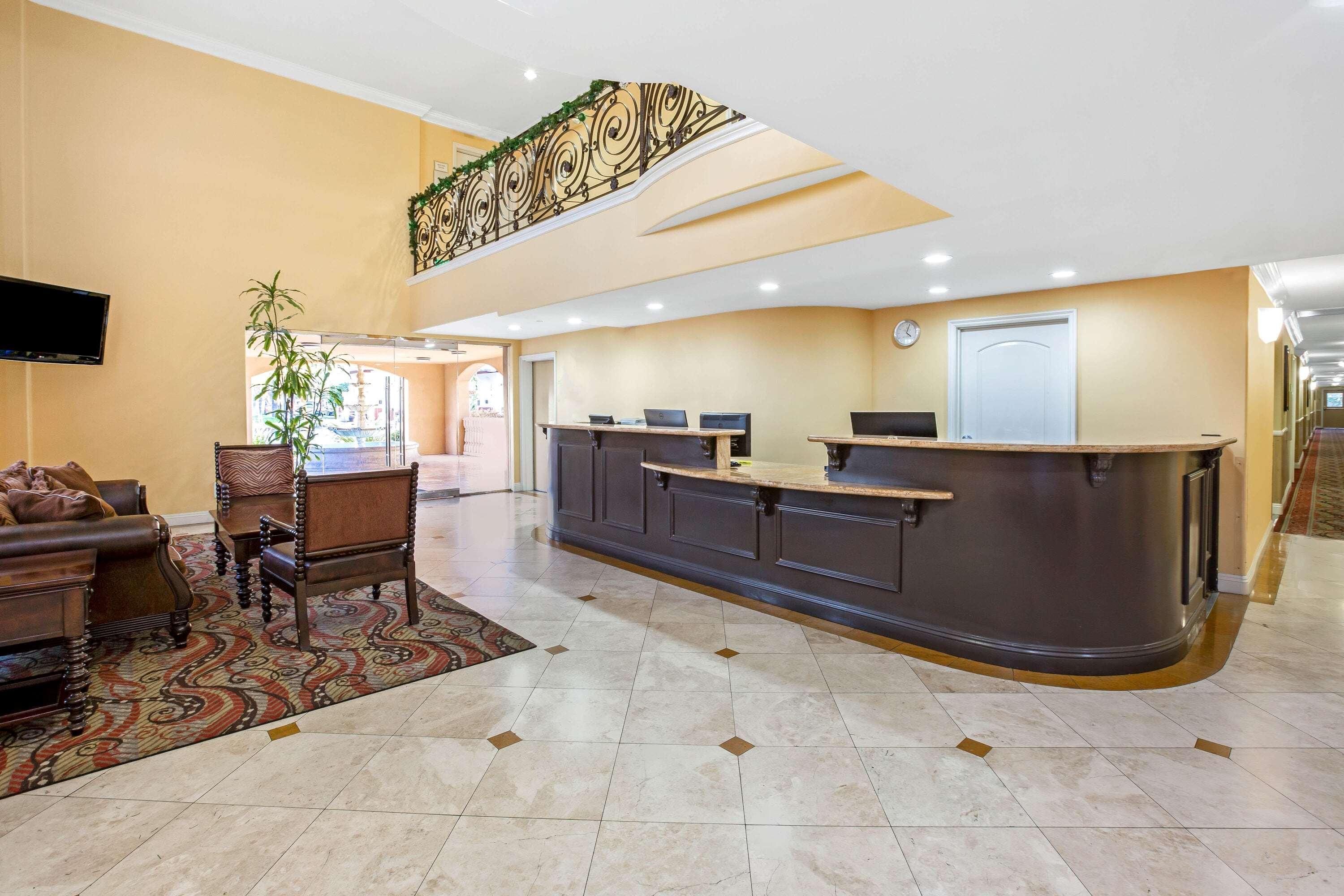 La Quinta By Wyndham Lembah Moreno Luaran gambar